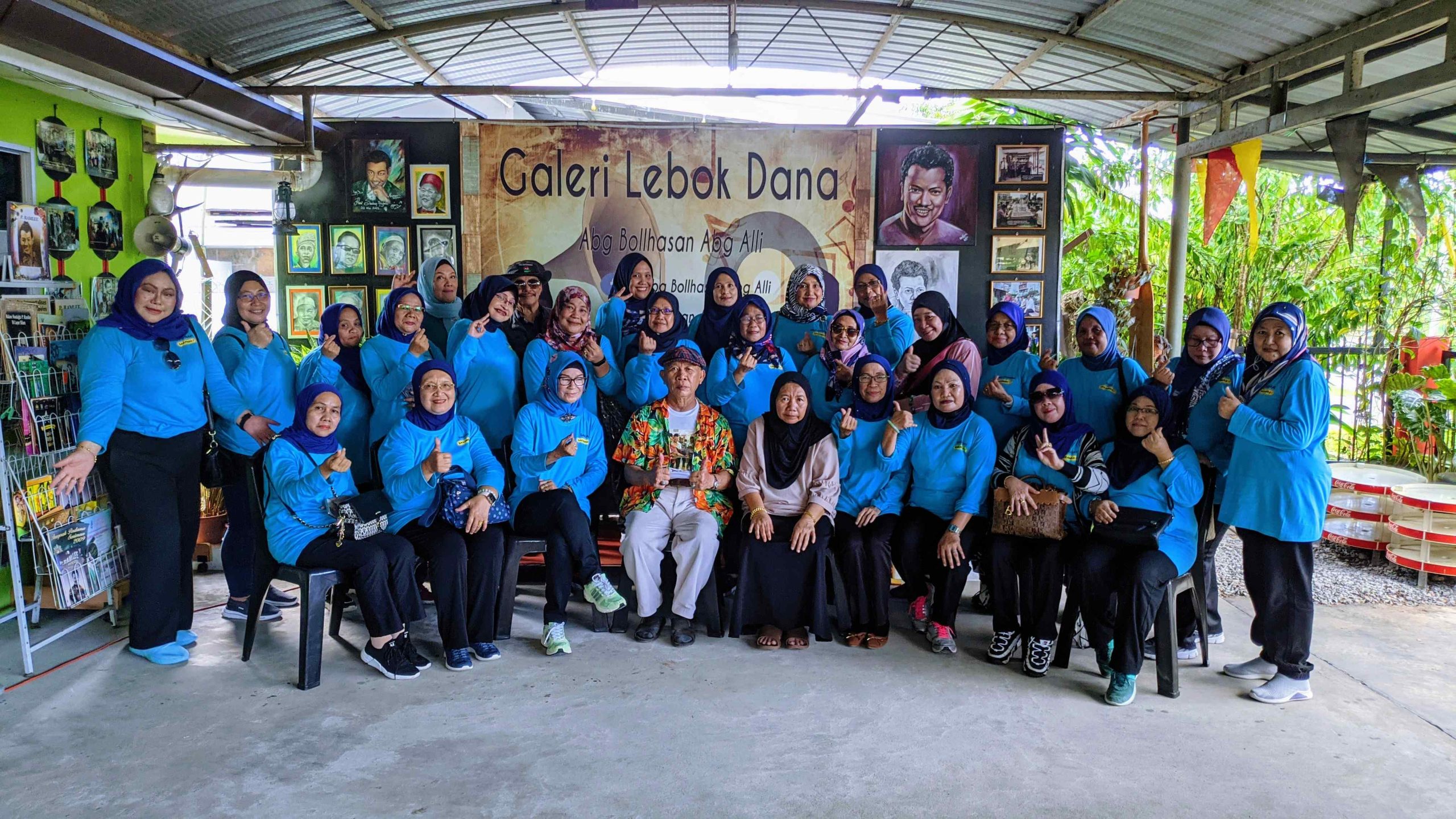 Kunjungan daripada Sahabat SarawakFM