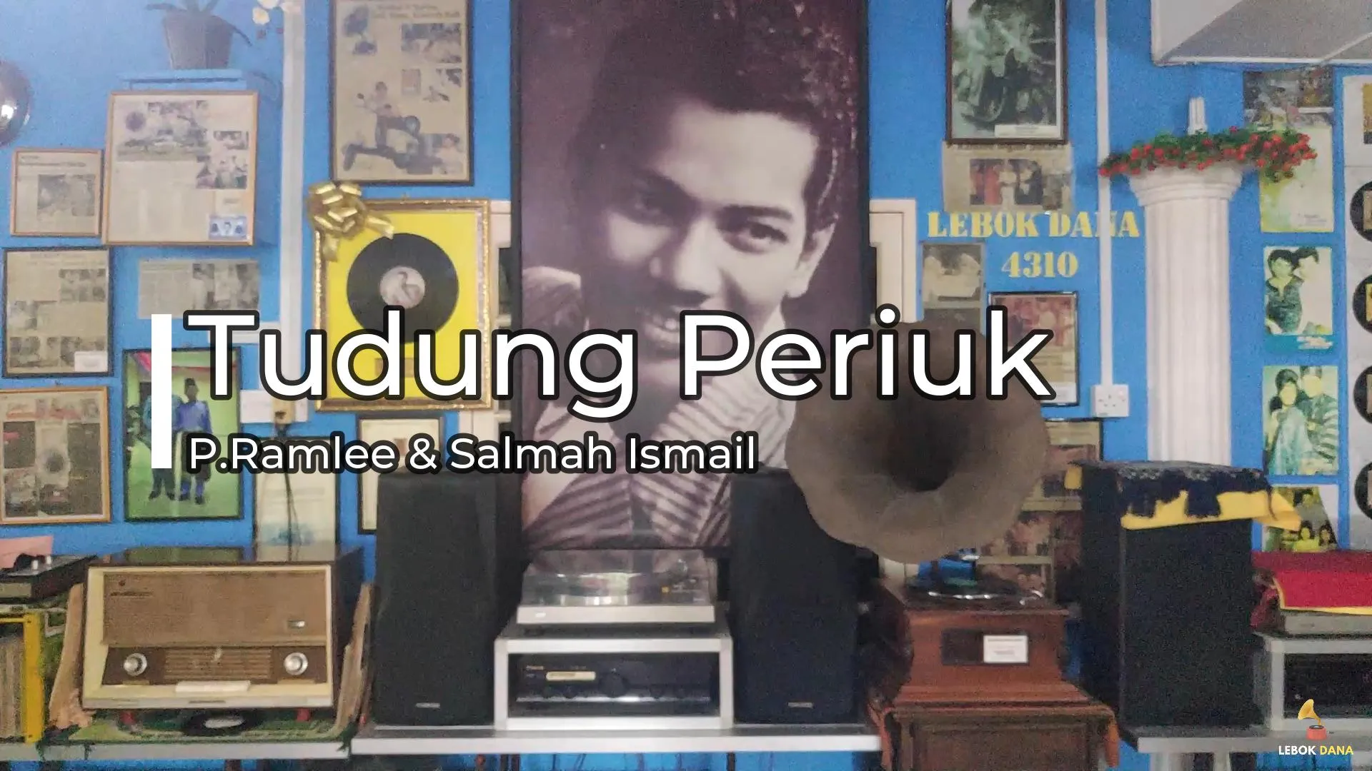 P.Ramlee & Salmah Ismail – Tudung Periuk