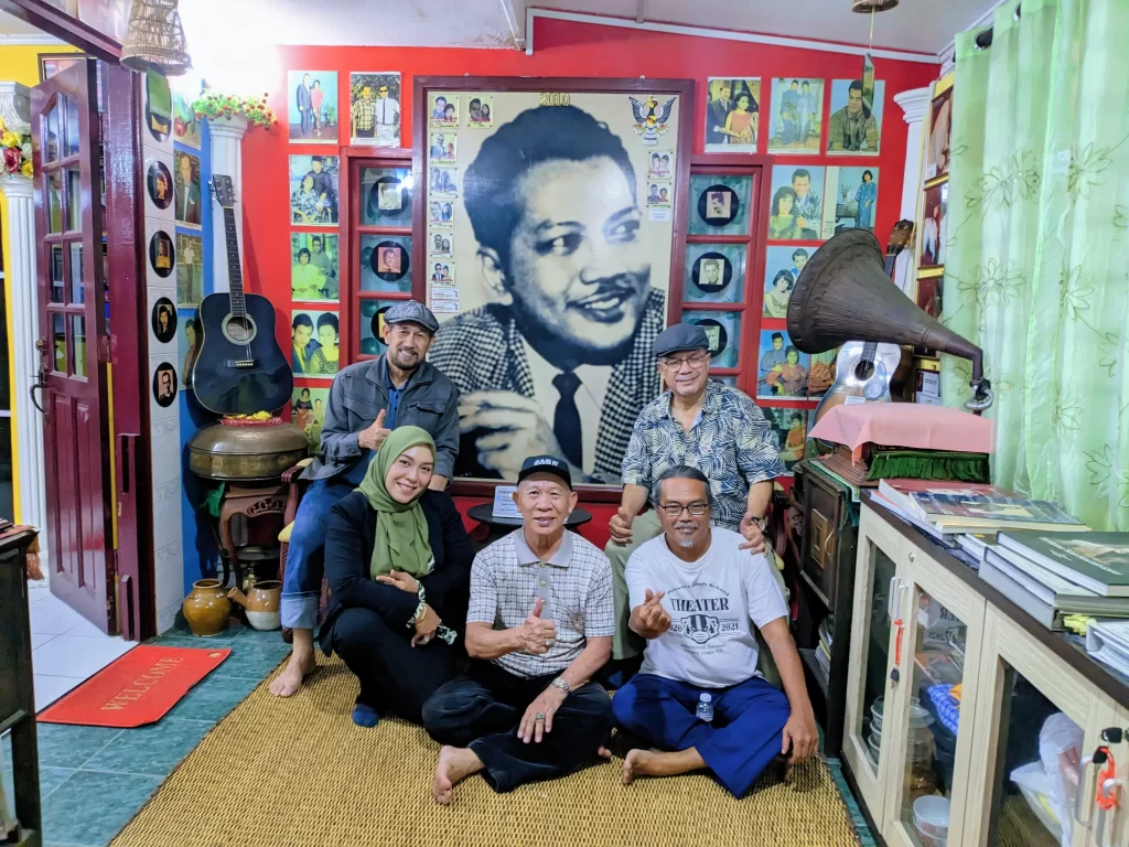 Kunjungan PEMEKAR ke Galeri Lebok Dana